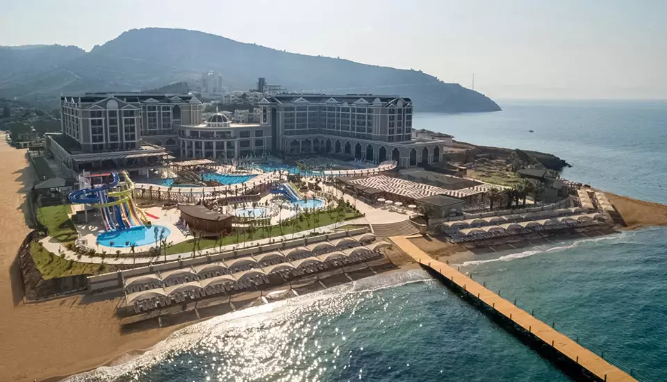 هتل سانیز افس رویال پالاس کوش آداسی